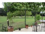 AU JARDIN DU PAPET.    CHAMBRE D'HÔTE Mollégès